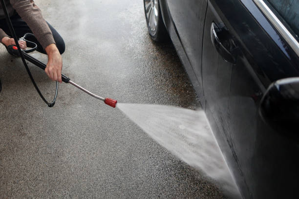 Best Roof Pressure Washing  in Walton Hills, OH